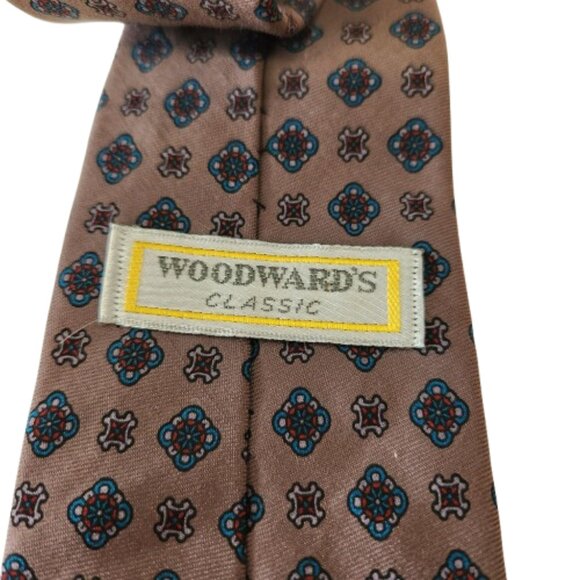 Vintage Woodward’s Classic Tie 100% Silk Brown & Navy Patterned Made in Canada - Picture 2 of 6